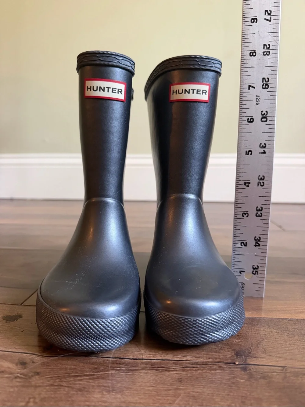 NWOT Hunter | Kids First Classic Rain Boots | UK 9